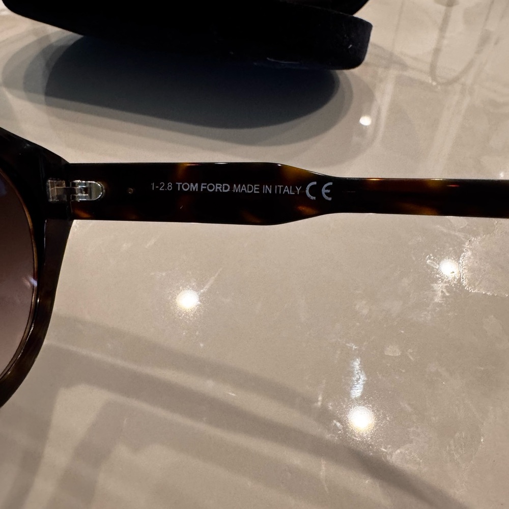 Tom Ford Rosanna Tortoise Shell Sunglasses - Picture 8 of 10